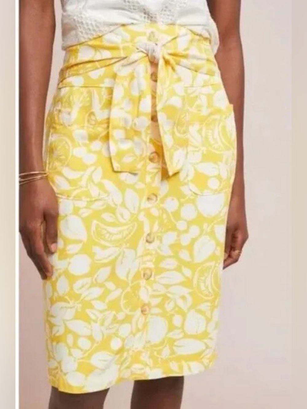 Anthropologie 44 of 52 Conversations Yellow Fruit Print Skirt Tropical 0 belted